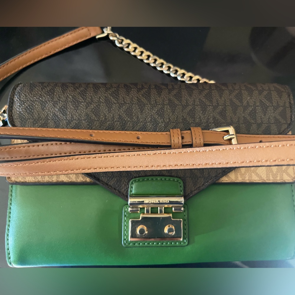 Michael Kors Sloan Logo and Leather Chain Wallet - Picture 5 of 7